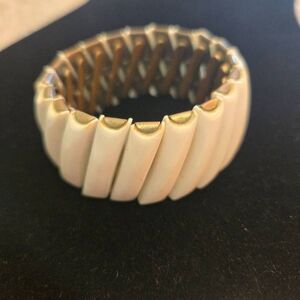 Vintage White & Gold Expansion Bracelet